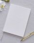 Hvit Bryllupsplanlegger med "Wedding Planner" i Preget Tekst - 49 Sider 22x15 cm - Mordern Luxe