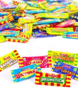 3 kg Swizzels Mini Me Chews - STOR Pose med Karameller