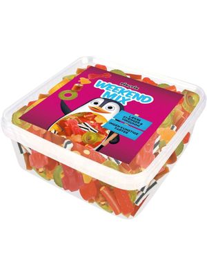 Pingvin Weekend Mix - Boks med Blandede Lakris, Stenger og Vingummibiter 2 kg