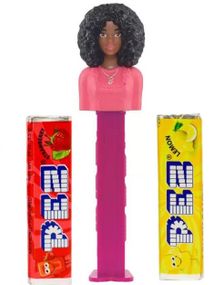 Barbie med Svart Afro Pez-Holder med 2 stk Pez Pakker