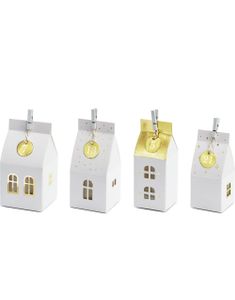 24 sk Hvide og Guldfarvede Julehus Advent-Æsker / Julekalender med Tags, Klemmer og Sejlgarn