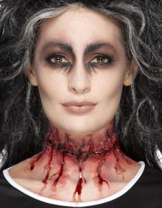 Stitched Neck - Latexsår med Klæbemiddel