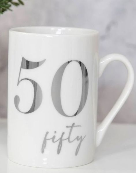 50 ÅR - Kopp i Porselen med Sølvfarget Tekst i Gaveeske 325 ml