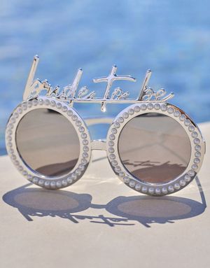 Bride to Be - Store Sølvfargede Runde Briller med Tekst og Perler - Hen Weekend