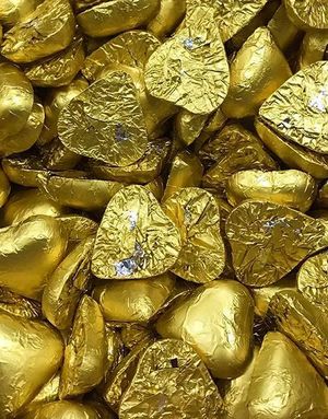130 sk Italienske Guldfarvede Hjertechokolader med Hasselnød-Creme- Stor Pose 1 kg