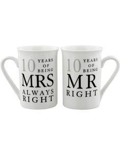 Mr. and Mrs. Right - 2 stk 10 års Jubilæumskrus med Tekst