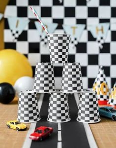 6 stk Papirkopper med Racingflag Motiv 220 ml