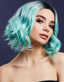 Kourtney Delux Wig - Kan Styles! - Kort Myntegrøn Paryk